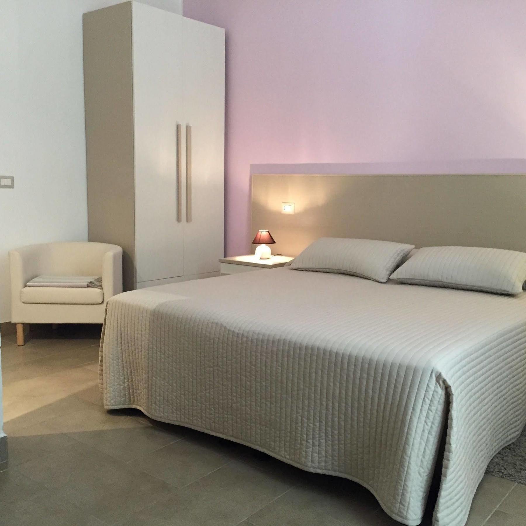 B&B Cairoli Messina Exteriör bild
