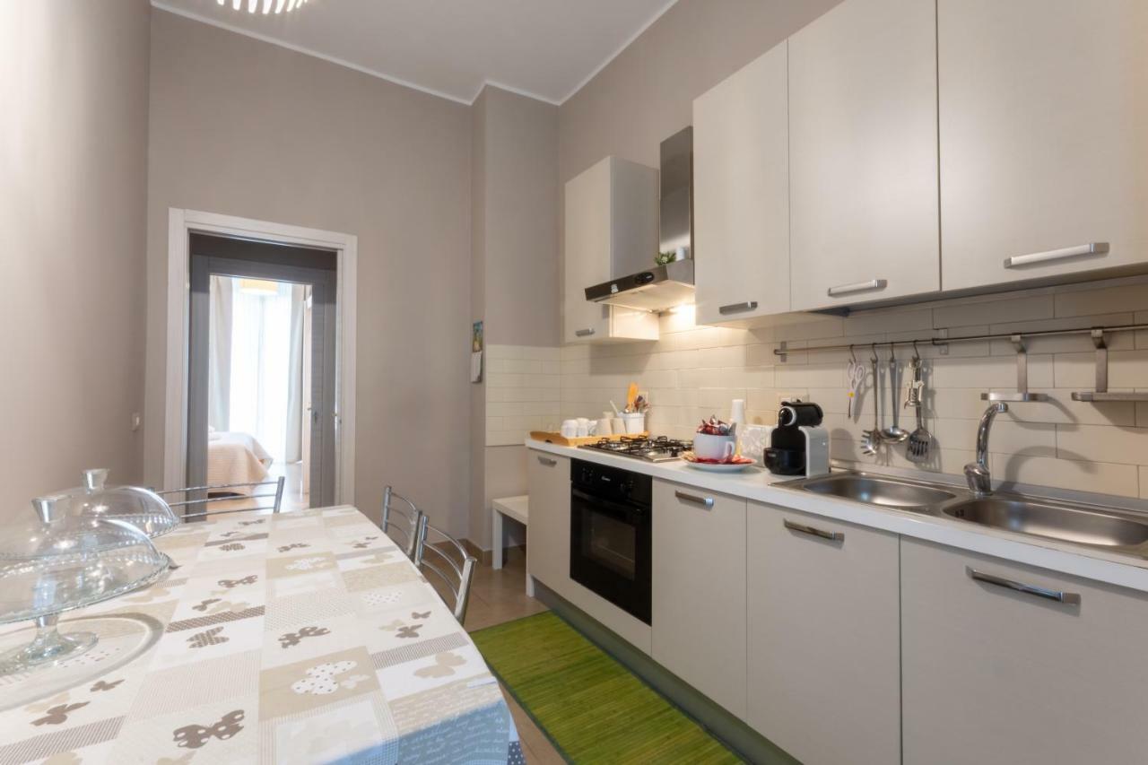 B&B Cairoli Messina Exteriör bild