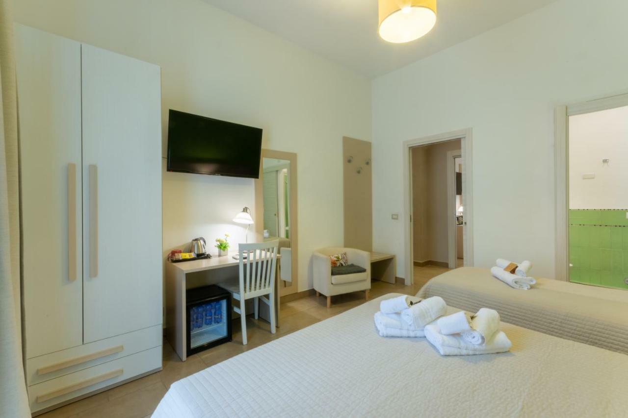 B&B Cairoli Messina Exteriör bild