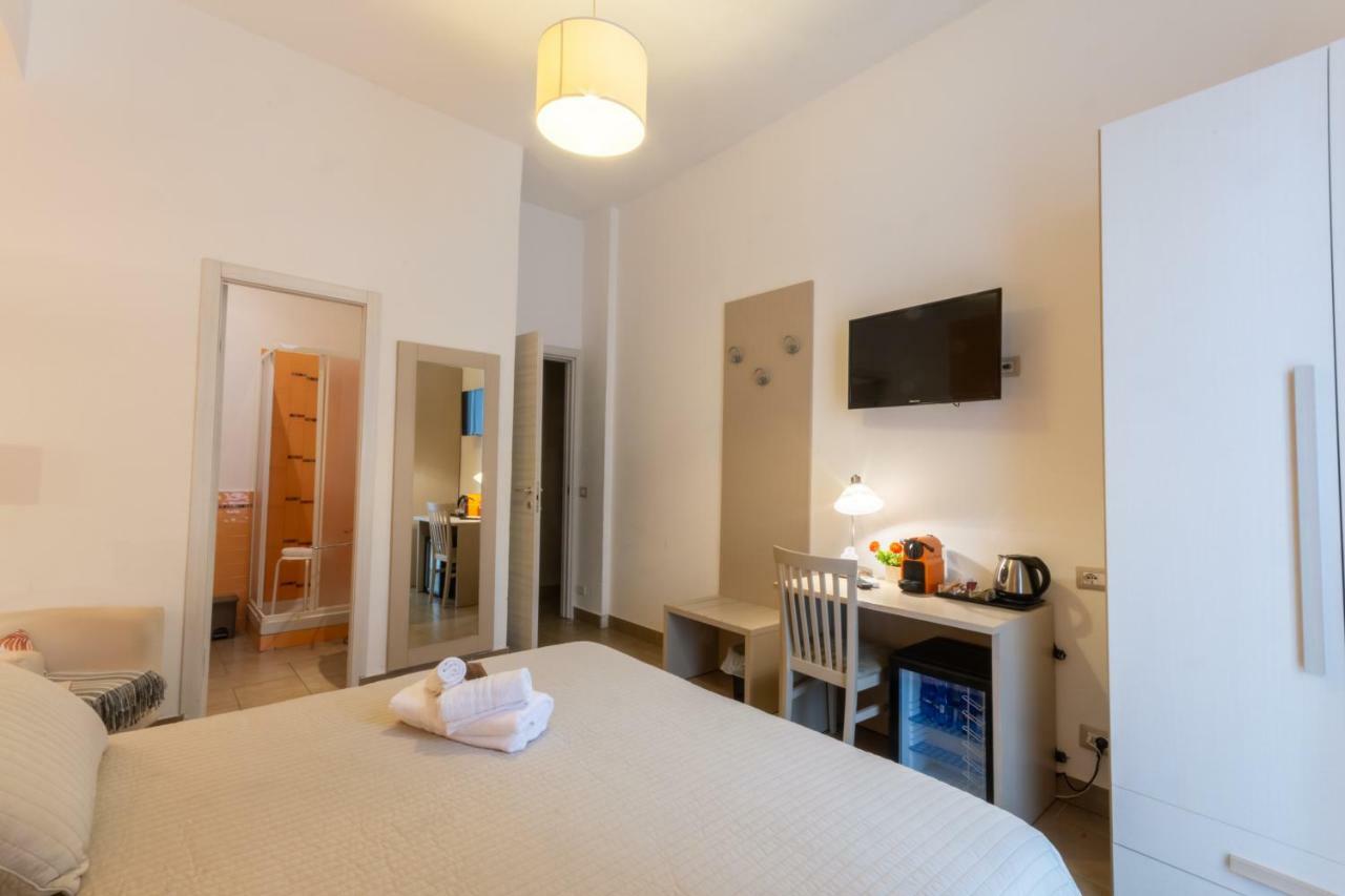 B&B Cairoli Messina Exteriör bild