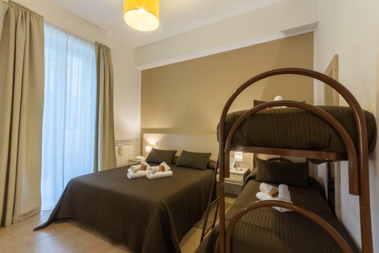 B&B Cairoli Messina Exteriör bild