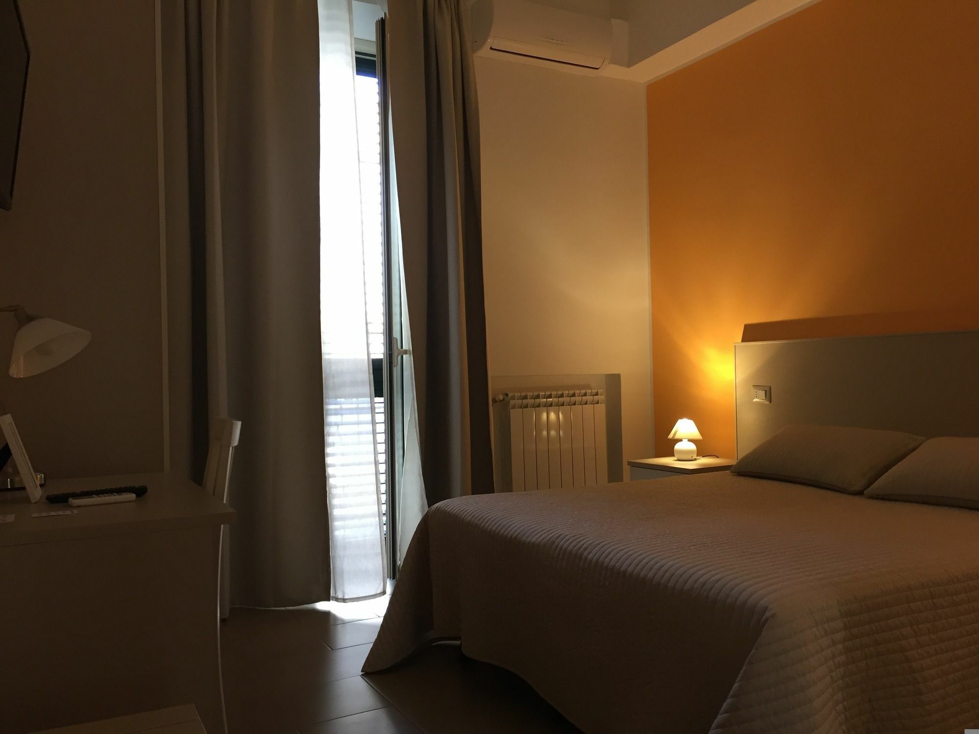 B&B Cairoli Messina Exteriör bild