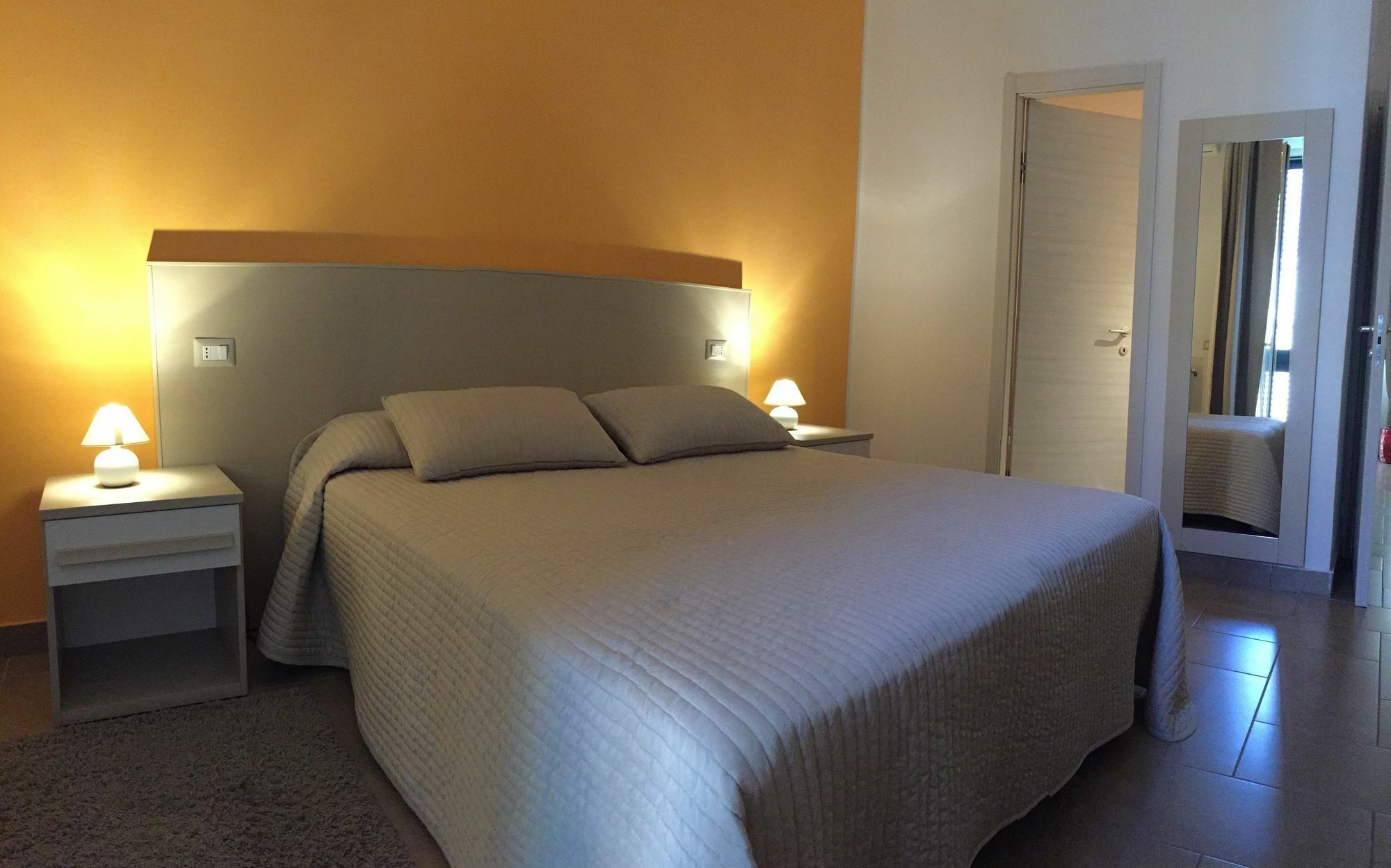 B&B Cairoli Messina Exteriör bild